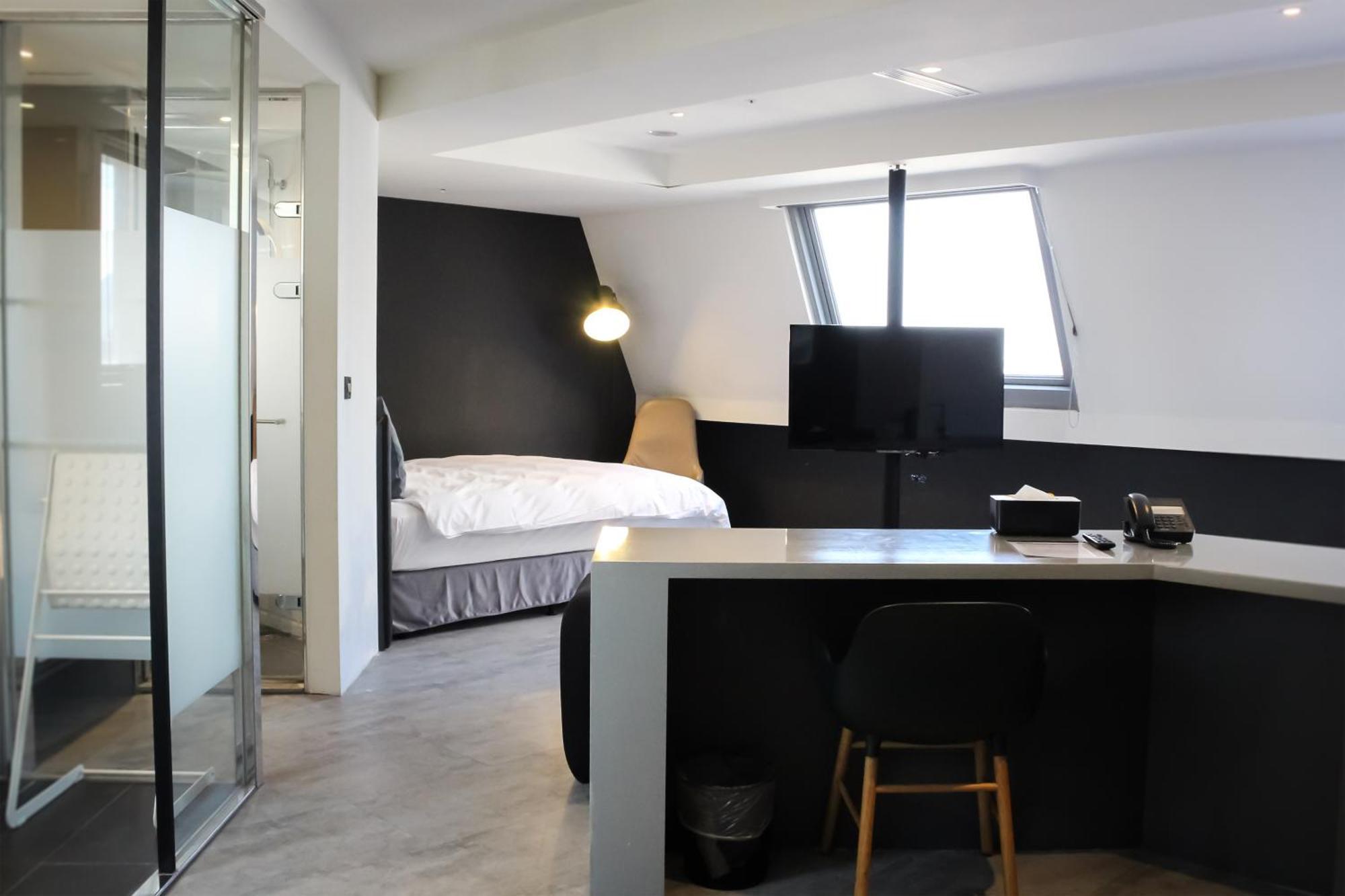 Check Inn Taichung Liming Exterior foto