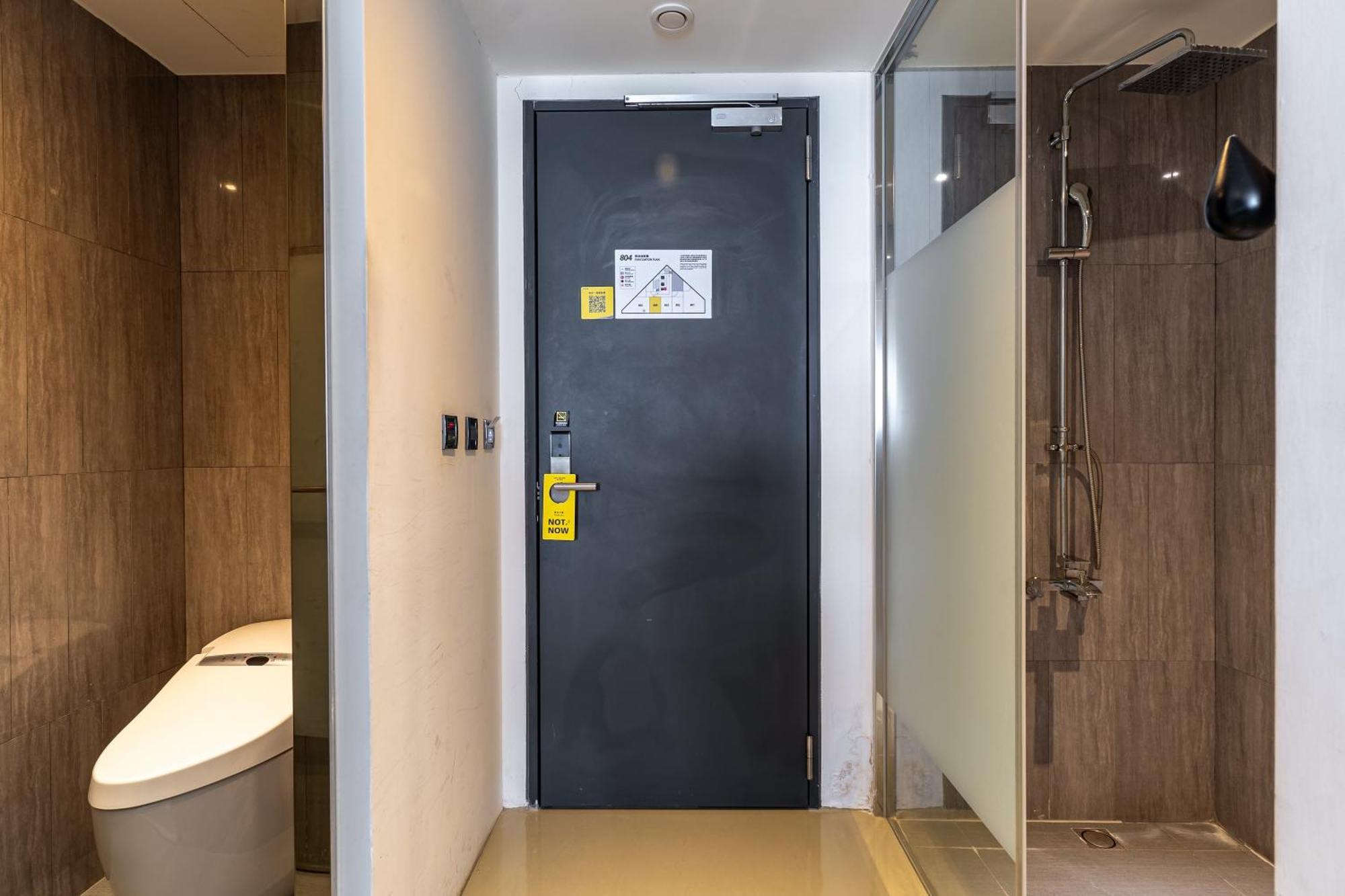 Check Inn Taichung Liming Exterior foto