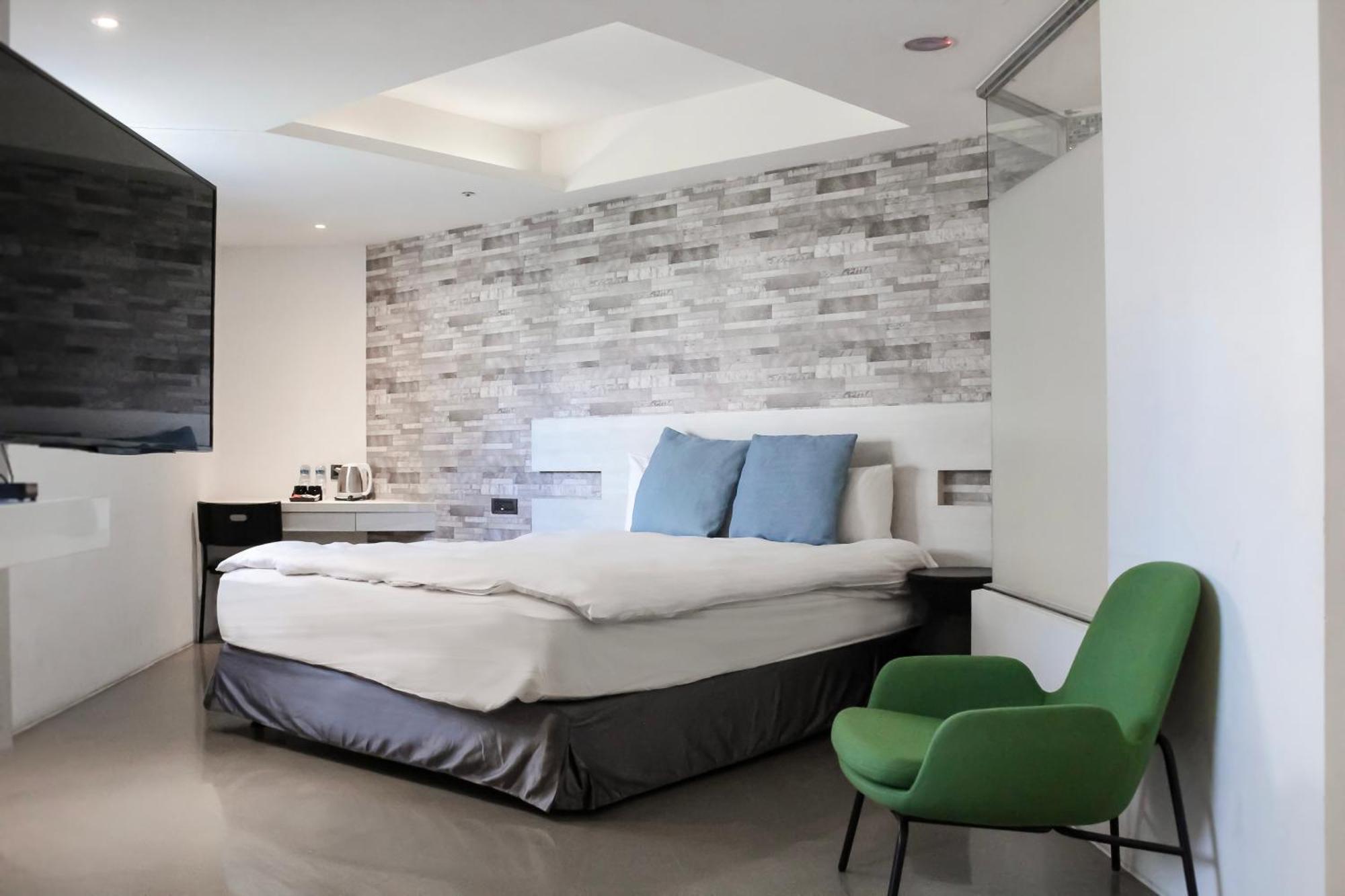 Check Inn Taichung Liming Exterior foto