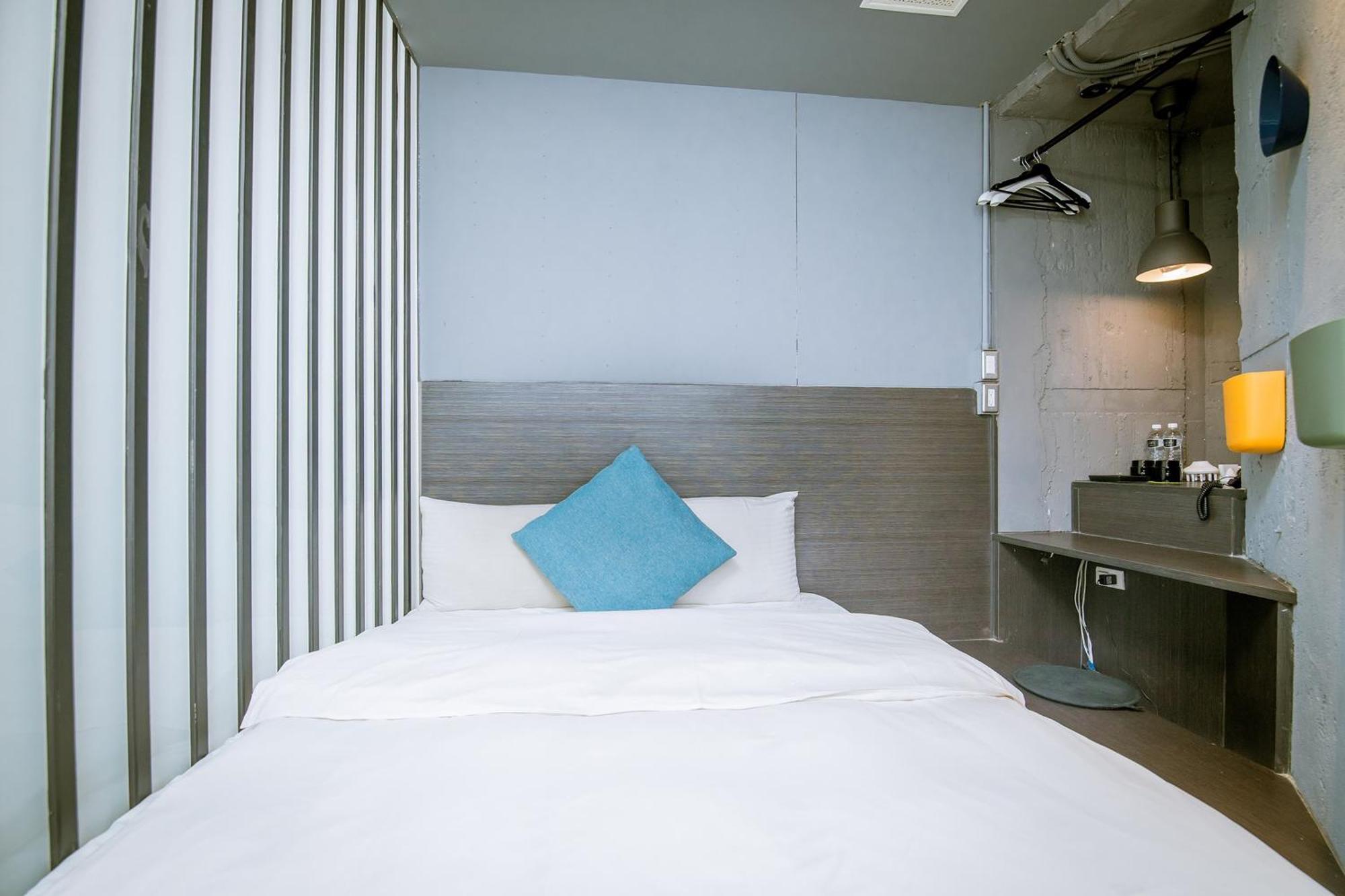 Check Inn Taichung Liming Exterior foto